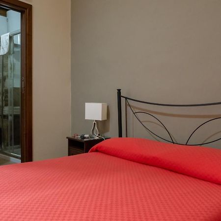 B&B Santi Medici Bitonto Bagian luar foto